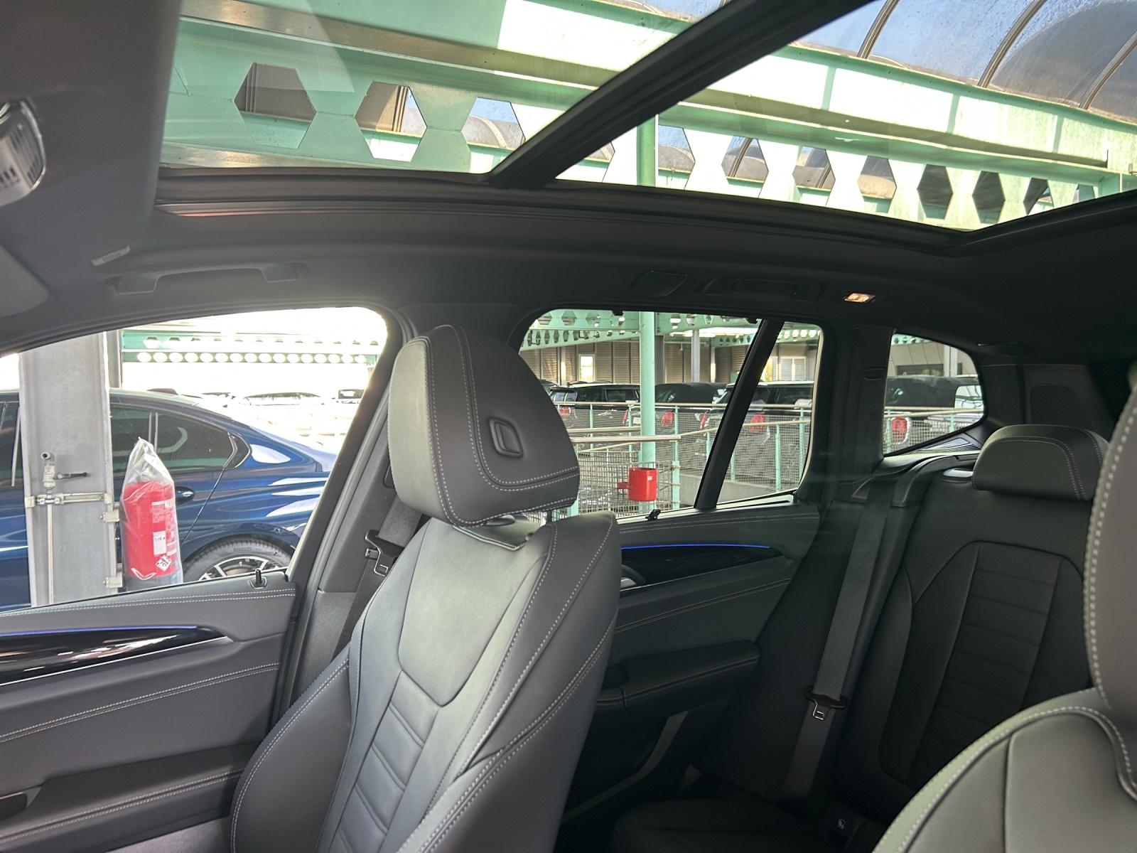 BMW X3 M40i-image-15