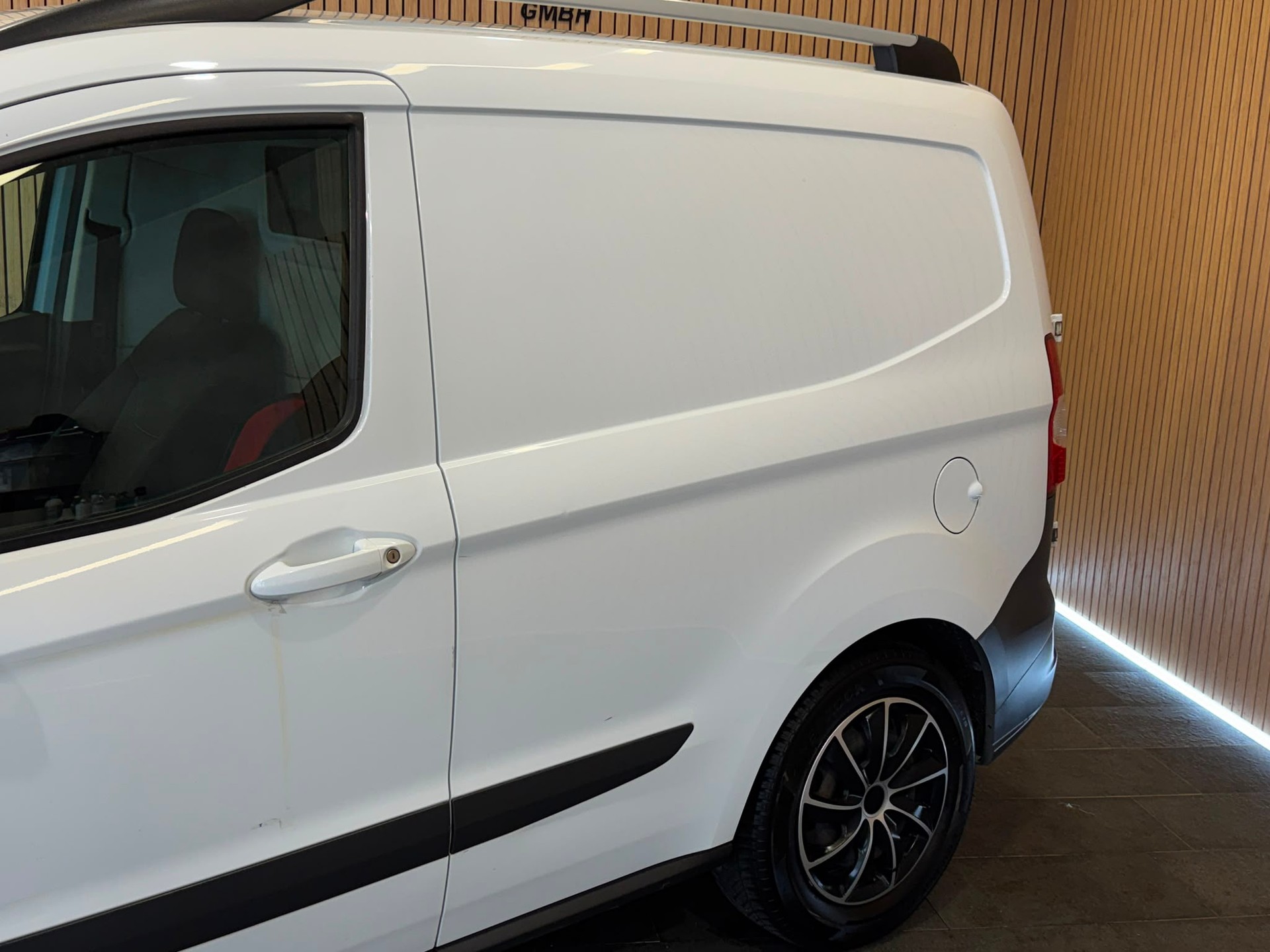 FORD Transit Courier Van 1.5 TDCi Trend-image-2