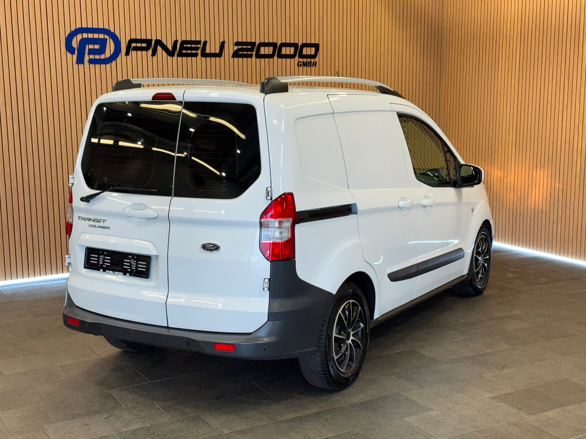 FORD Transit Courier Van 1.5 TDCi Trend-image-5