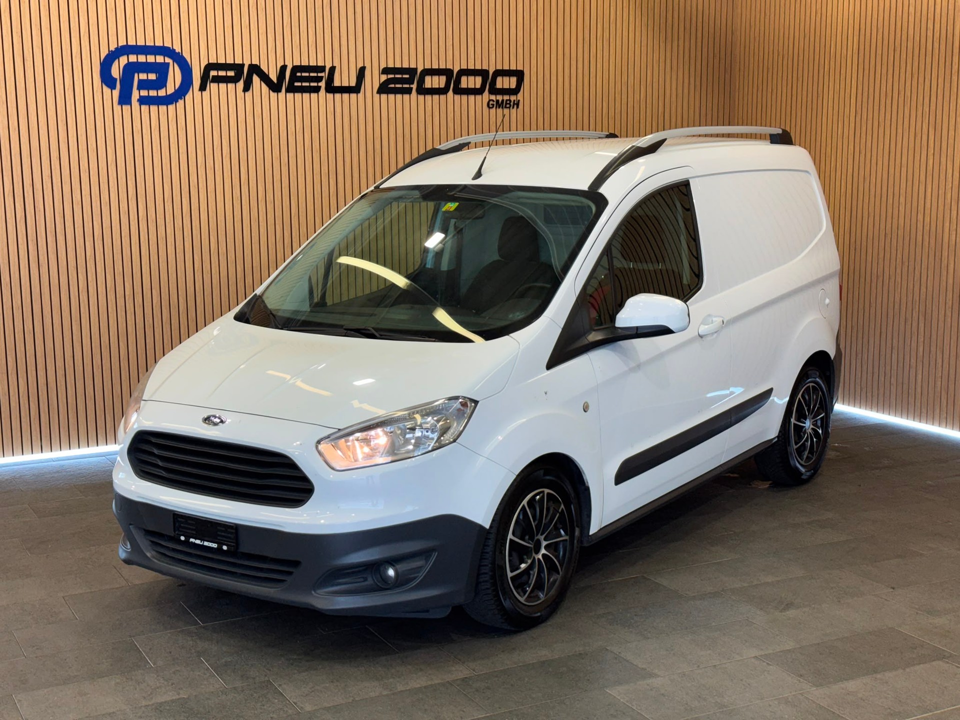 FORD Transit Courier Van 1.5 TDCi Trend-image-0