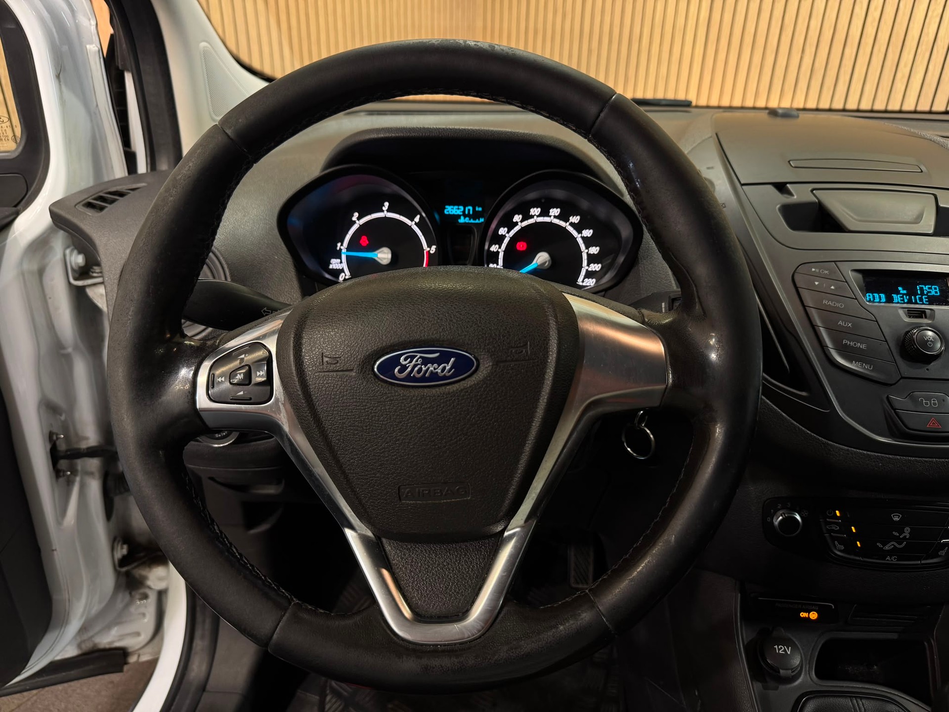 FORD Transit Courier Van 1.5 TDCi Trend-image-8