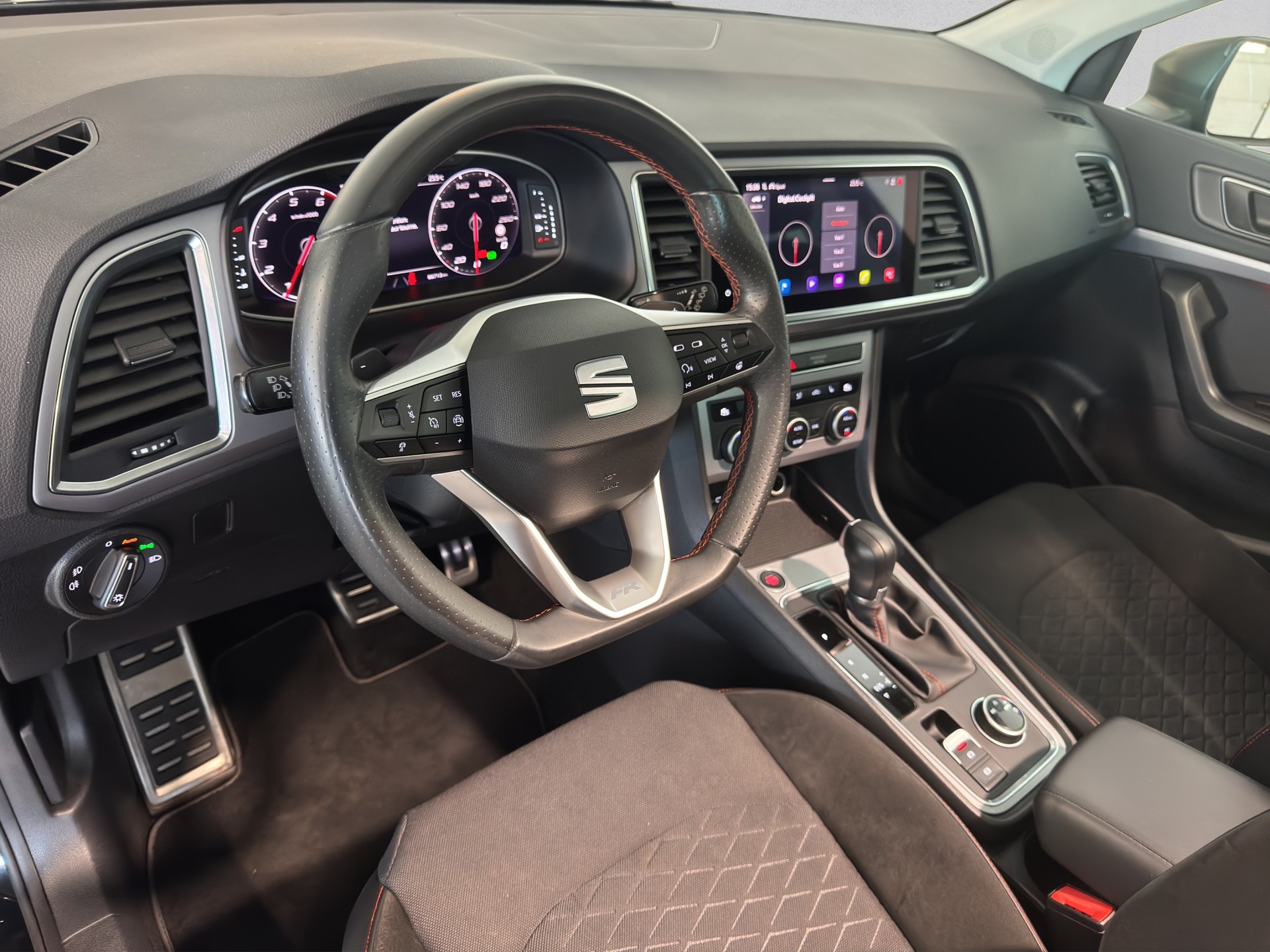 SEAT Ateca 1.5 TSI EVO DSG FR-image-9