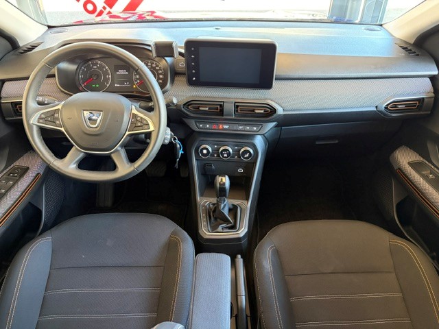 DACIA Sandero Stepway TCe 90 Comfort CVT-image-8