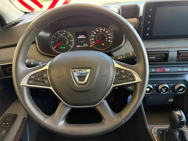 DACIA Sandero Stepway TCe 90 Comfort CVT-image-4