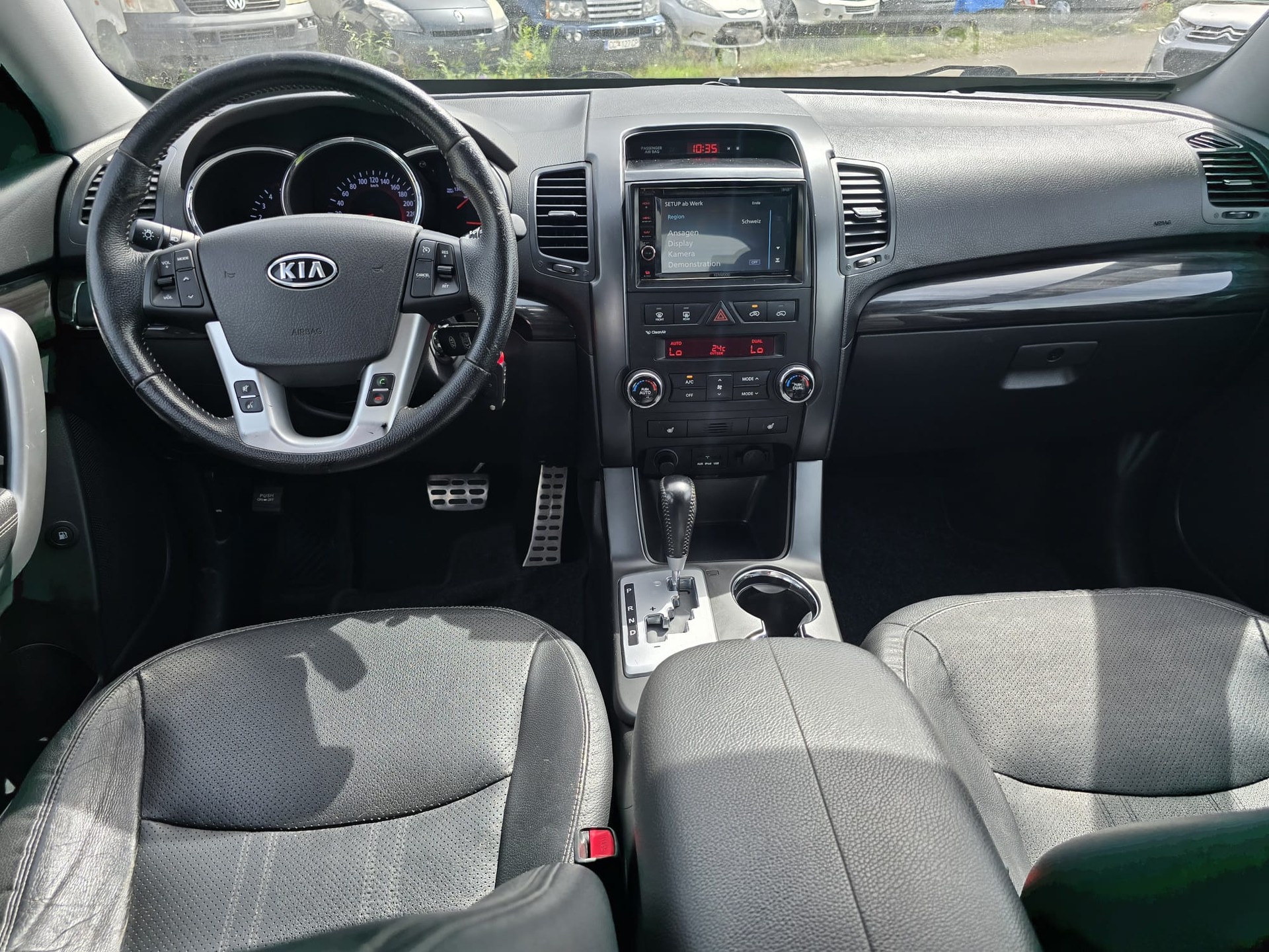 KIA Sorento 2.2 CRDI Style Automatic-image-12