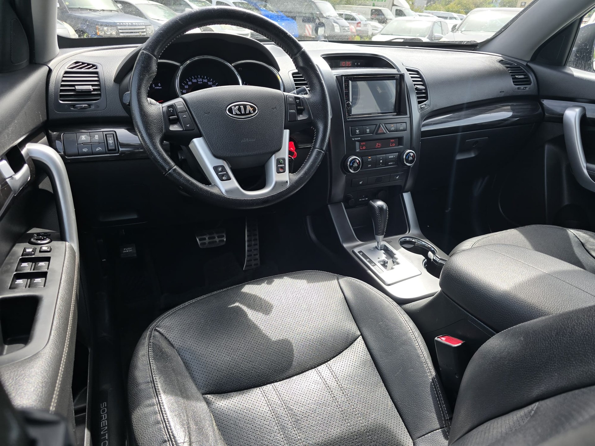 KIA Sorento 2.2 CRDI Style Automatic-image-8