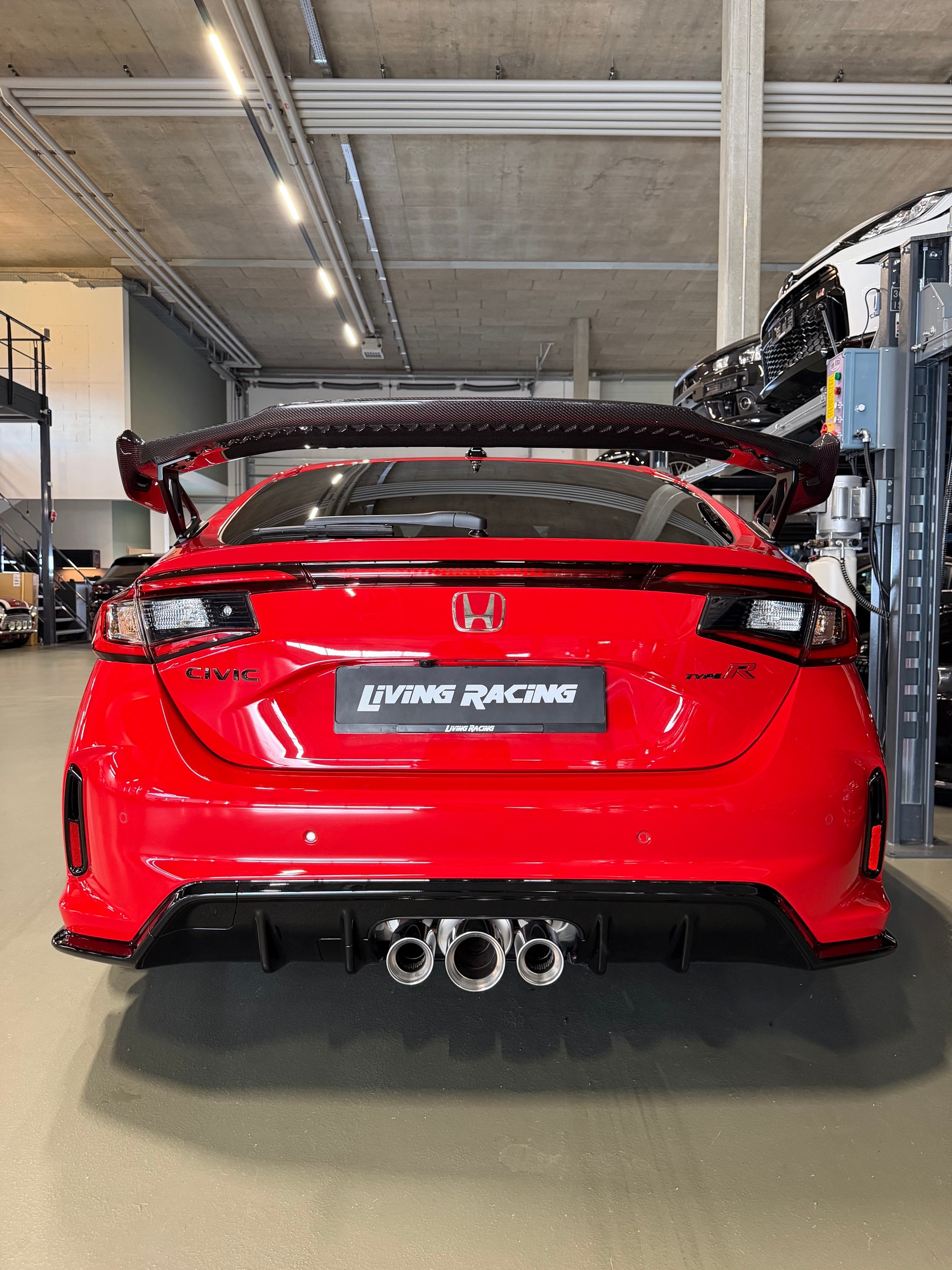 HONDA Civic 2.0 i-VTEC Type R *50TH anniversaire 1/50*-image-3