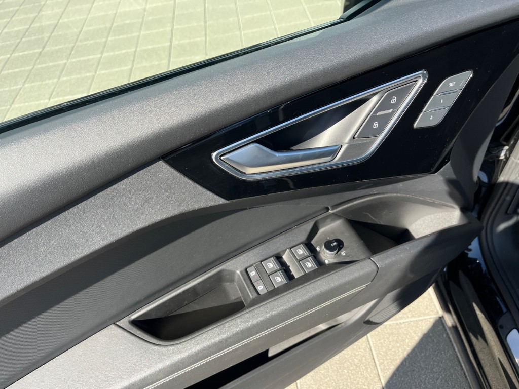 AUDI Q4 Sportback e-tron 50 quattro-image-10