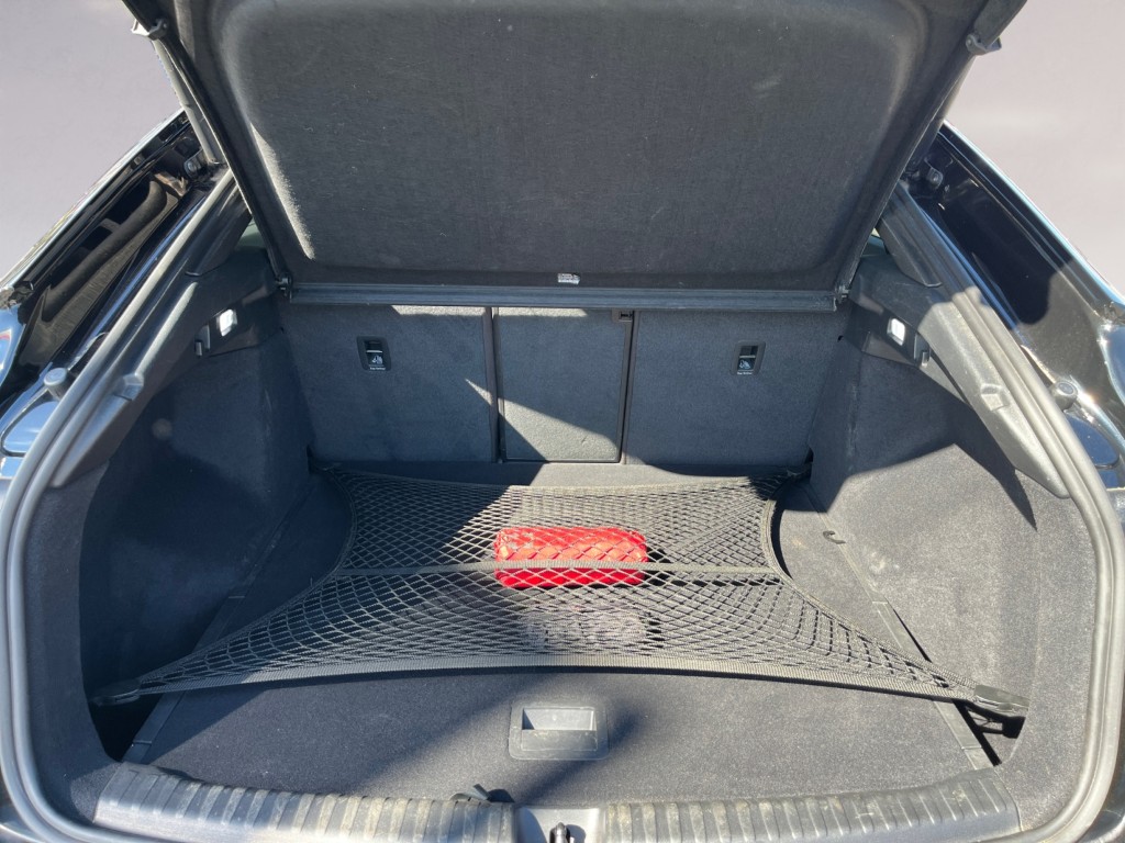 AUDI Q4 Sportback e-tron 50 quattro-image-18