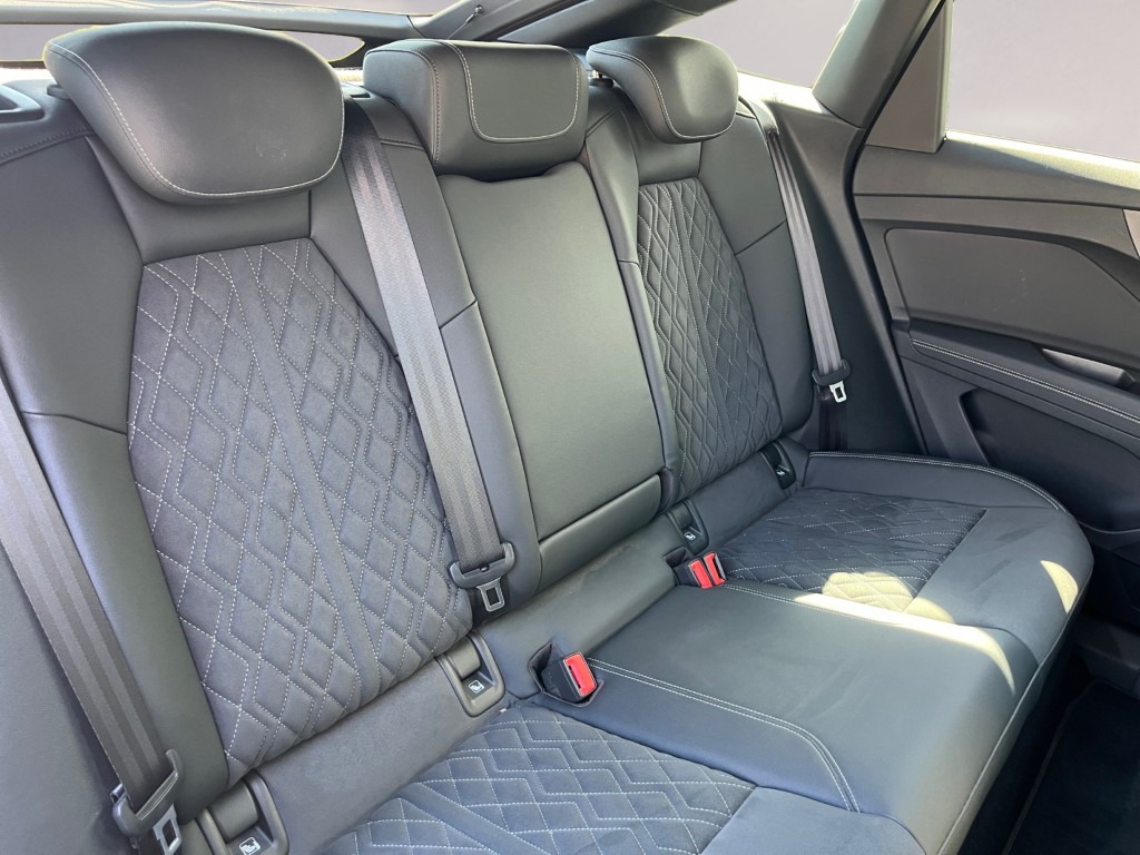AUDI Q4 Sportback e-tron 50 quattro-image-17