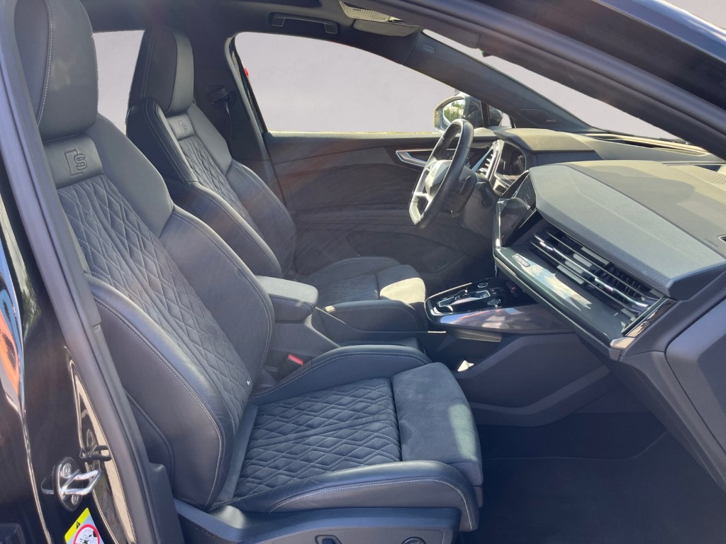 AUDI Q4 Sportback e-tron 50 quattro-image-16