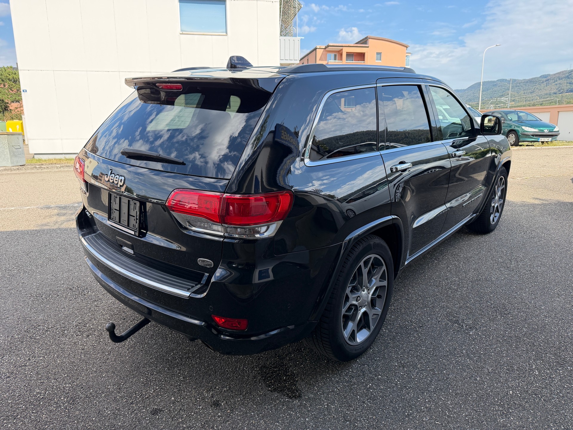 JEEP Grand Cherokee 3.0 CRD Overland Automatic-image-3