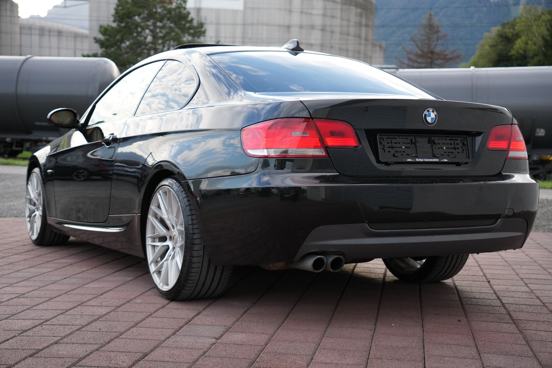 BMW 325d Coupé Steptronic M Sportpaket-showroom-element-2