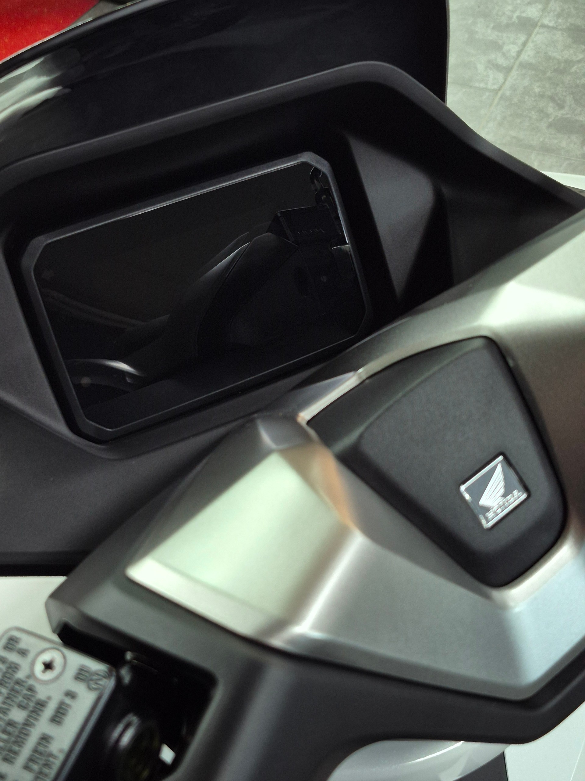 HONDA PCX 125 DX TFT. connectivity-image-5