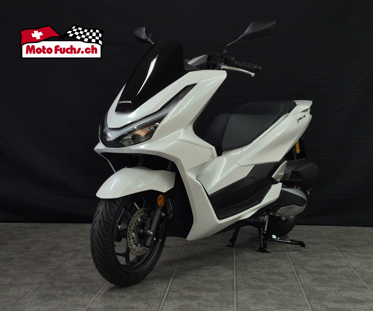HONDA PCX 125 DX TFT. connectivity