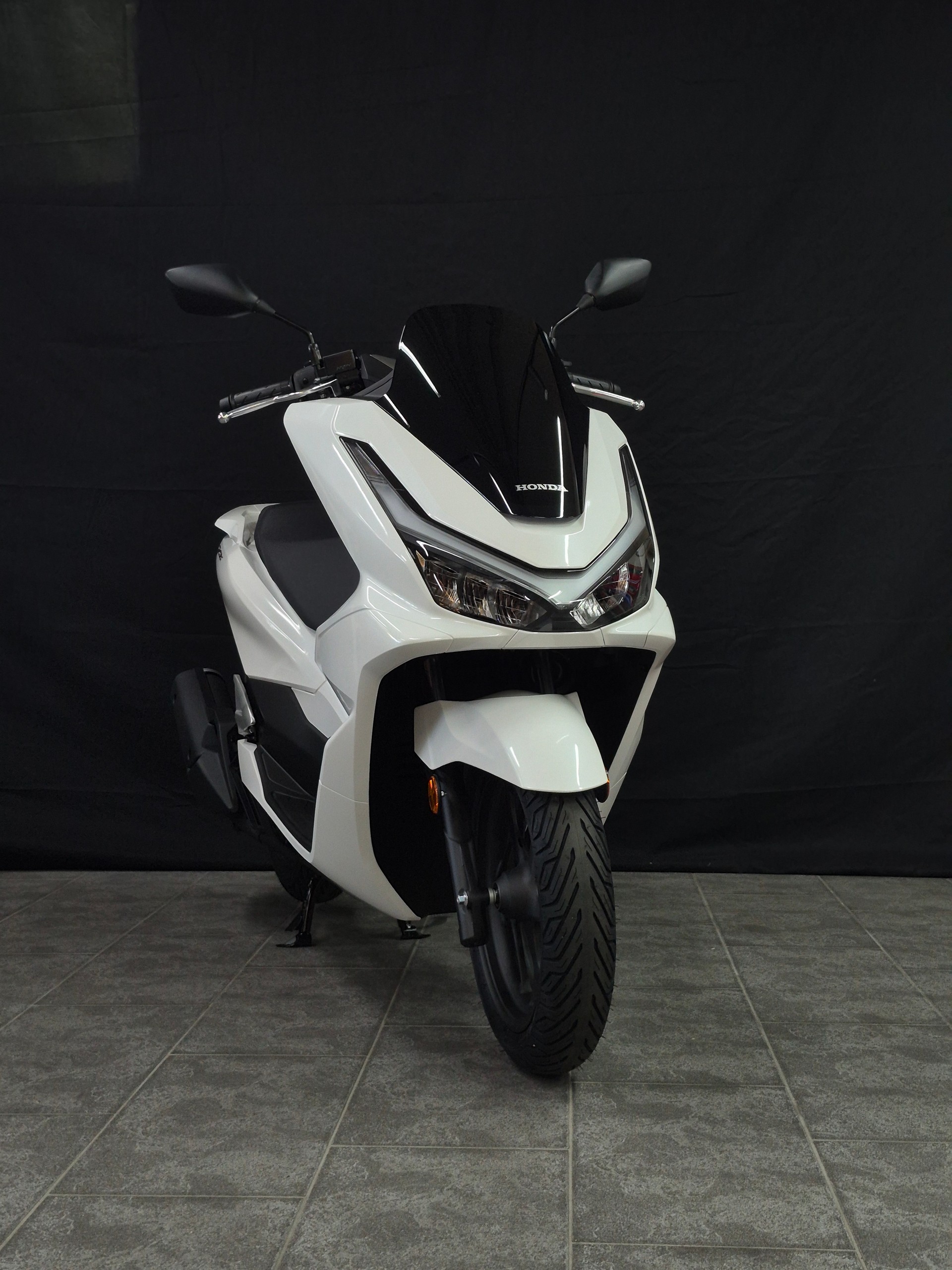 HONDA PCX 125 DX TFT. connectivity-image-9