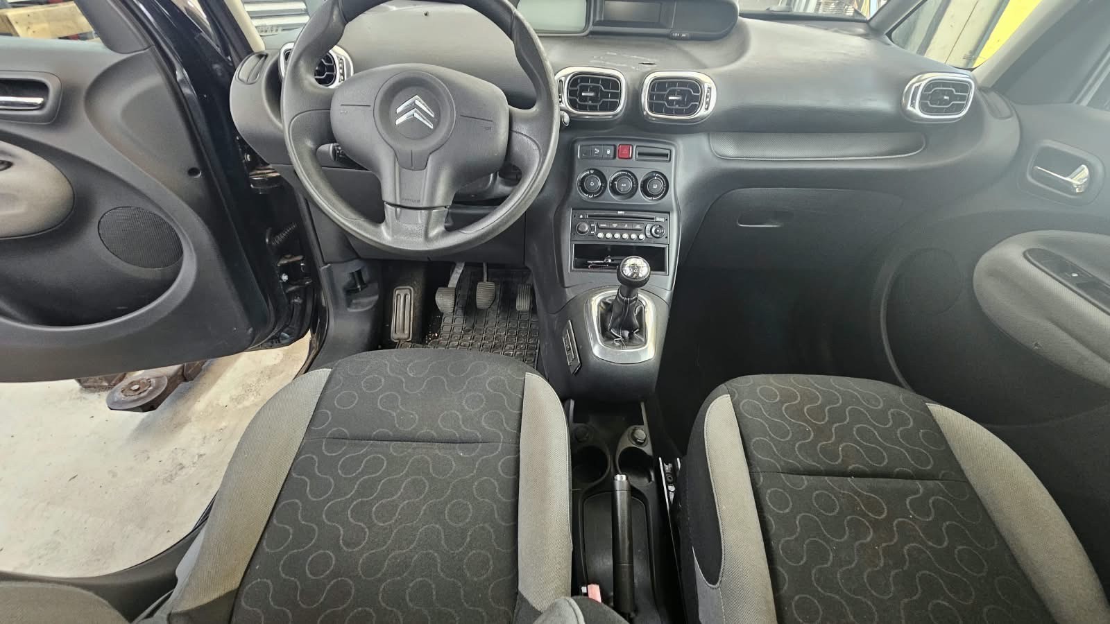 CITROEN C3 Picasso 1.6i 16V Exclusive-image-6