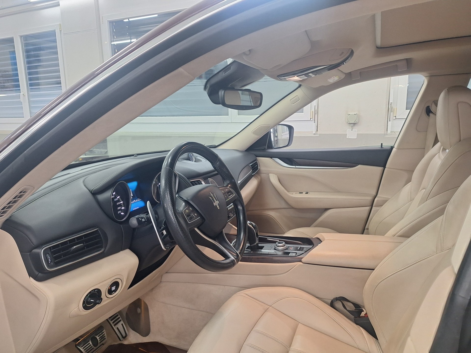 MASERATI Levante S 3.0 V6 Automatica⚡Frisch ab MFK & Service⚡-image-5