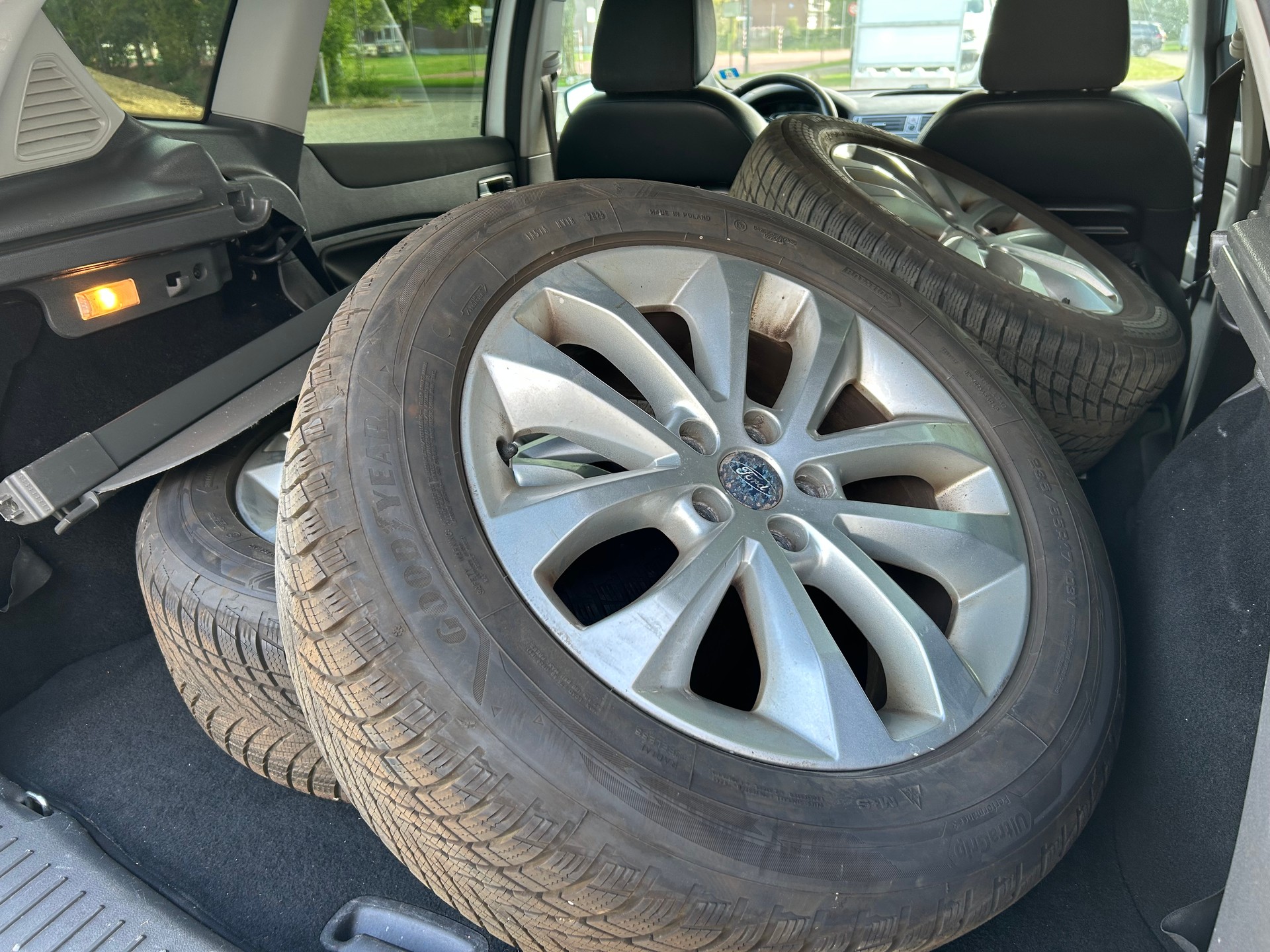 FORD Kuga 2.0 TDCi Titanium Executive 4WD-image-5