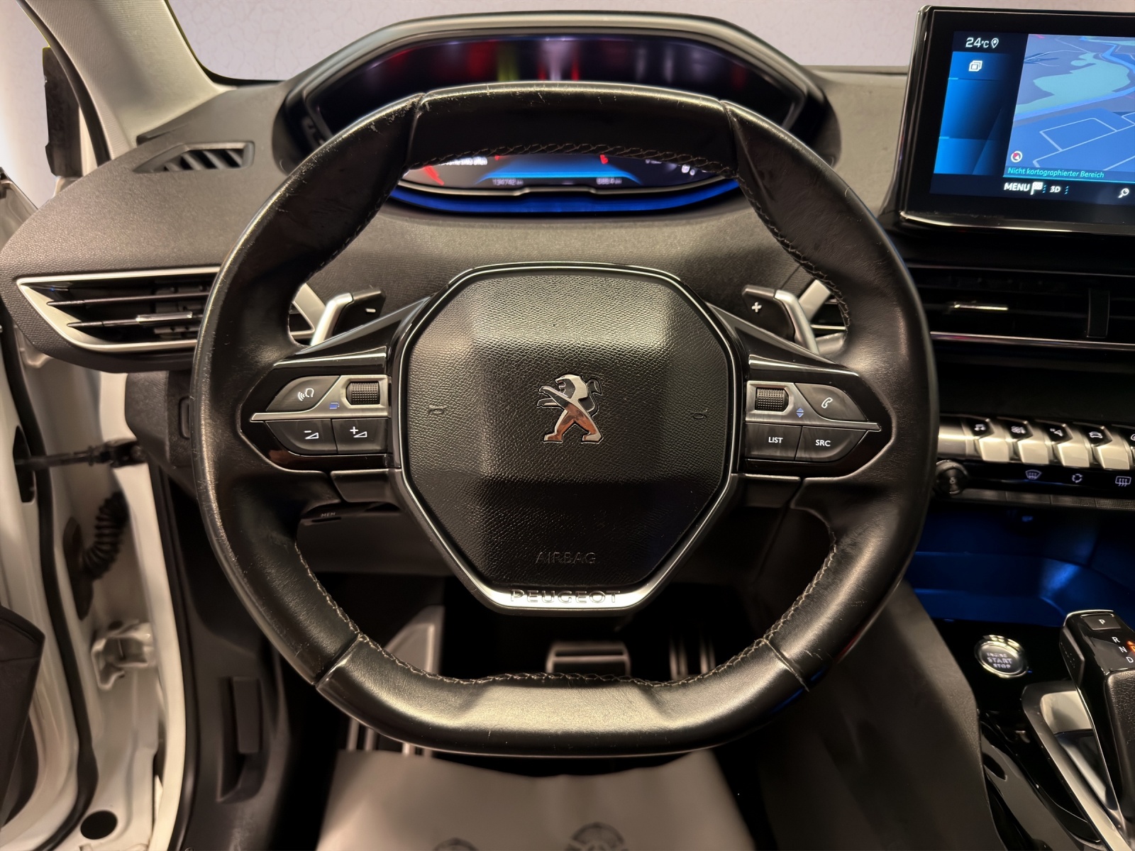 PEUGEOT 5008 1.5 BlueHDi Road Trip EAT8-image-10