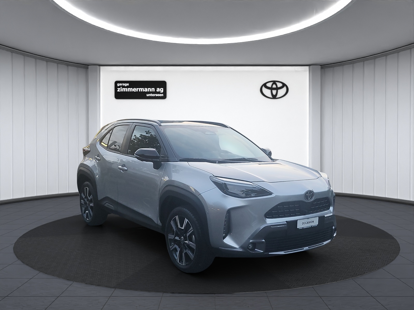 TOYOTA Yaris Cross 1.5 VVT-i HSD Premiere Edition AWD-i-image-2