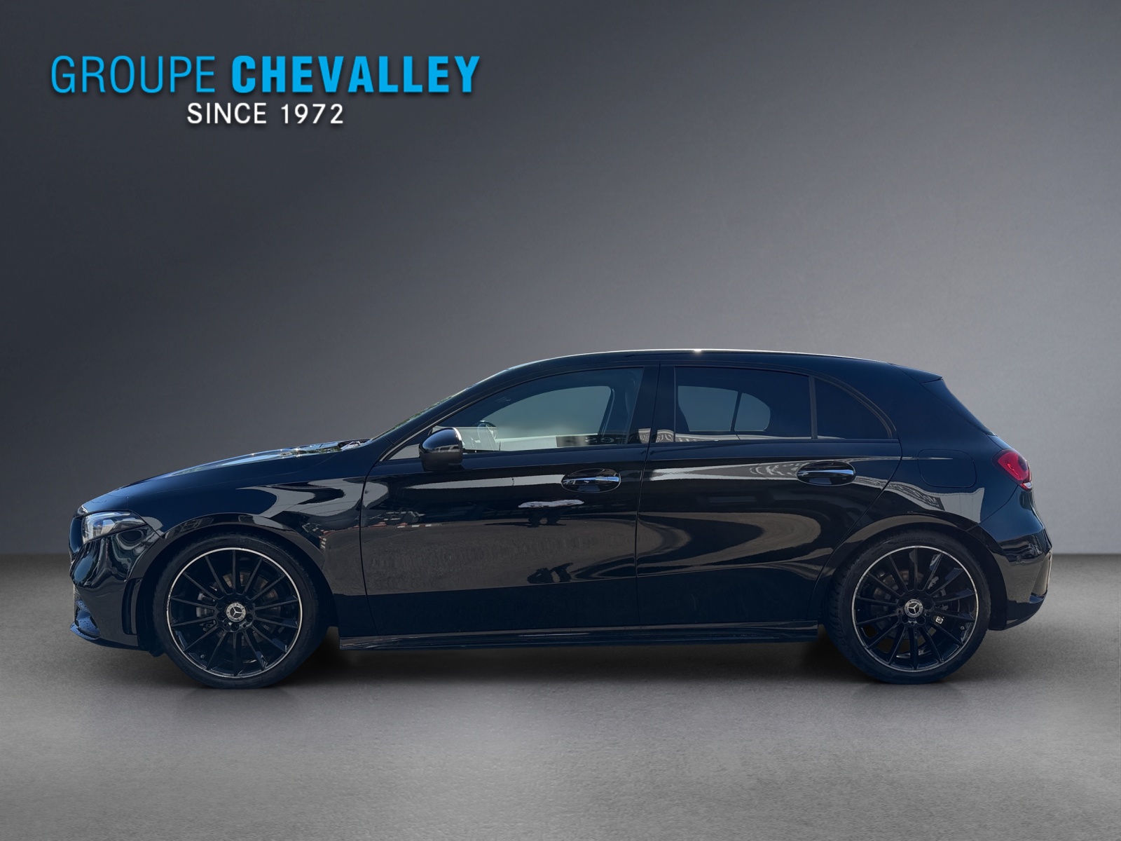 MERCEDES-BENZ A 200 4Matic AMG Line 8G-DCT-showroom-element-2