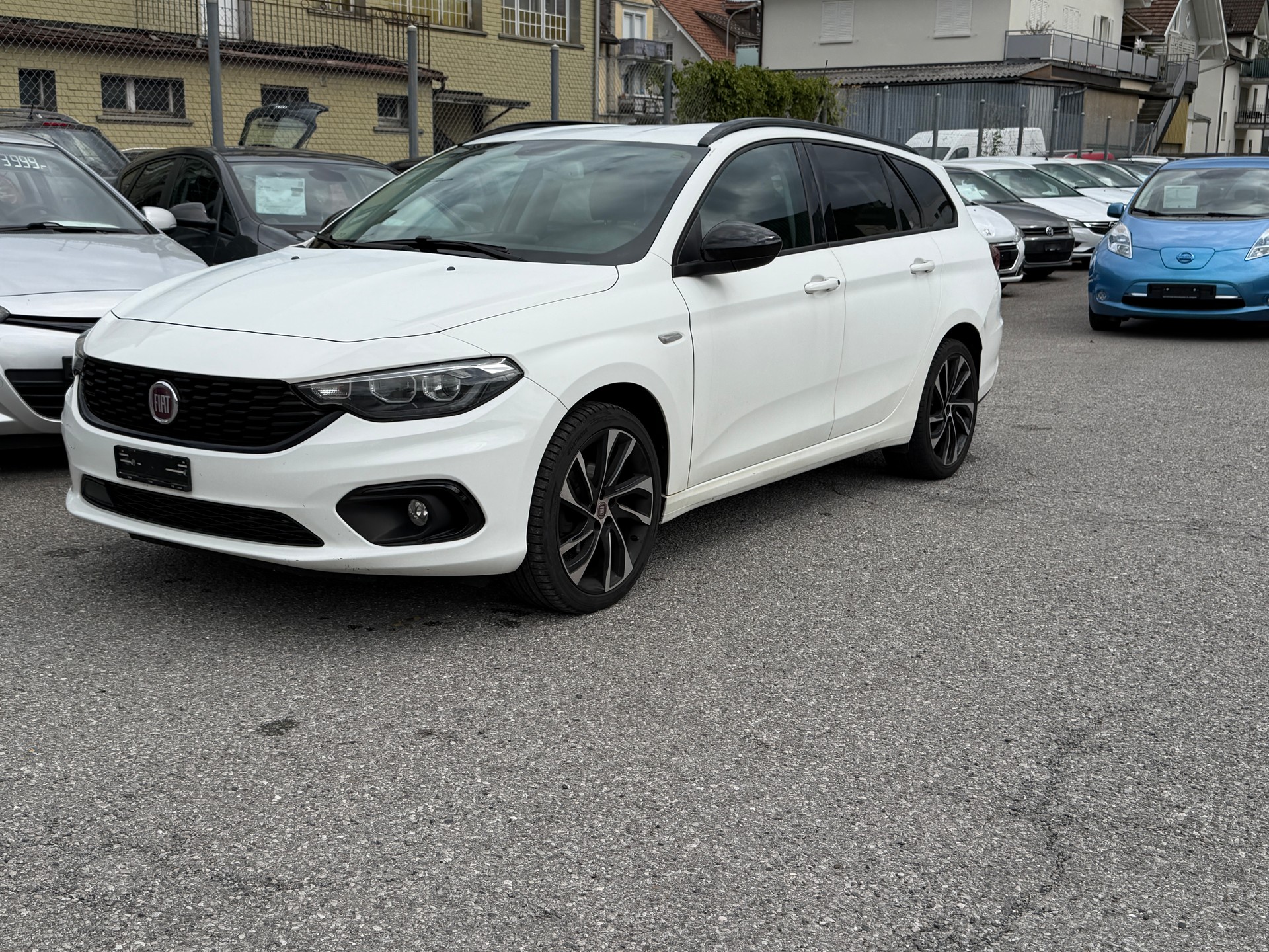 FIAT Tipo 1.6MJ Station Wagon Lounge DCT-image-3