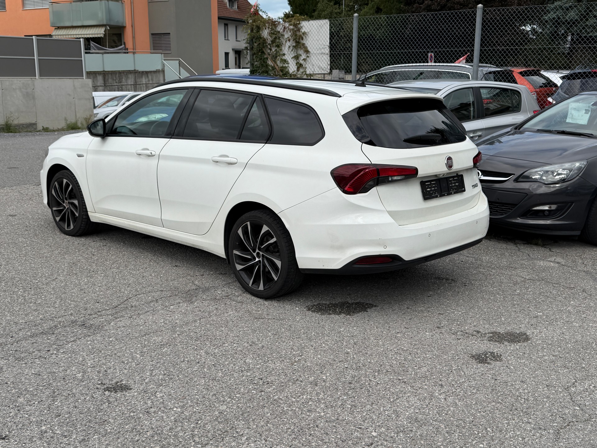 FIAT Tipo 1.6MJ Station Wagon Lounge DCT-image-15