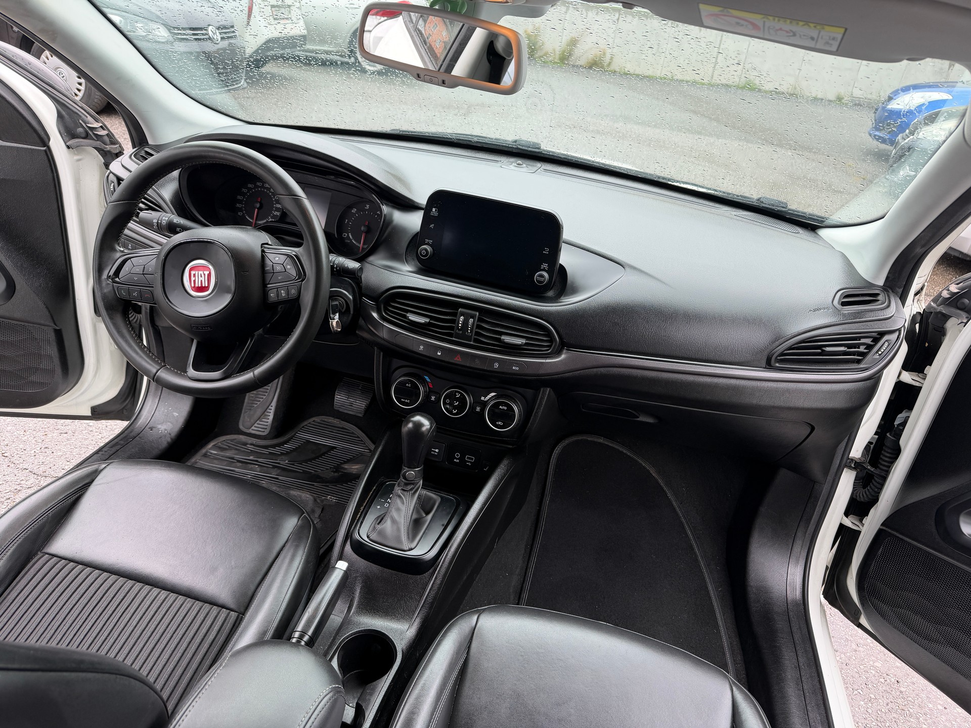 FIAT Tipo 1.6MJ Station Wagon Lounge DCT-image-8