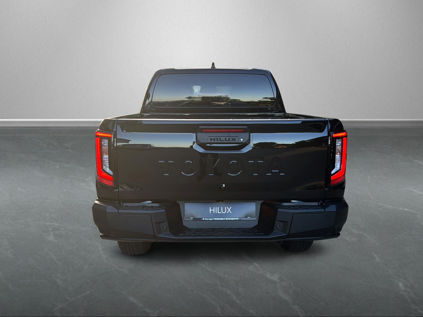 TOYOTA Hilux Double Cab.-Pick-up 2.8 D-4D MHEV 204 Advanced-image-4