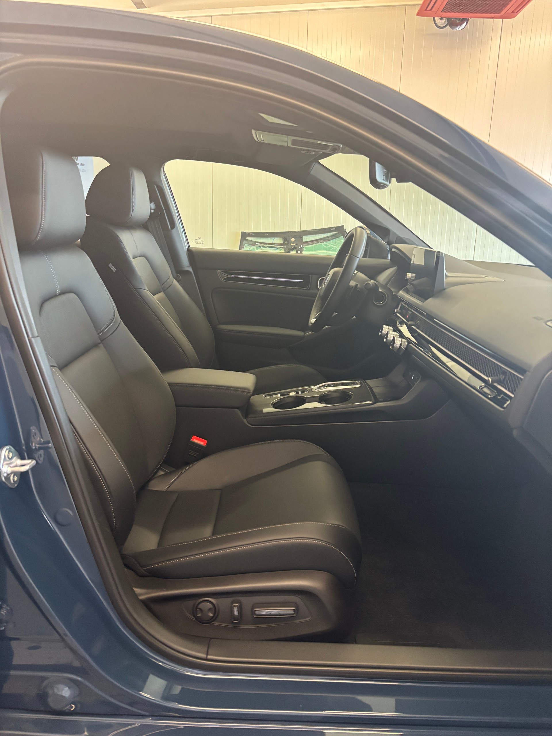 HONDA Civic 2.0 i-MMD HEV Advance-image-11