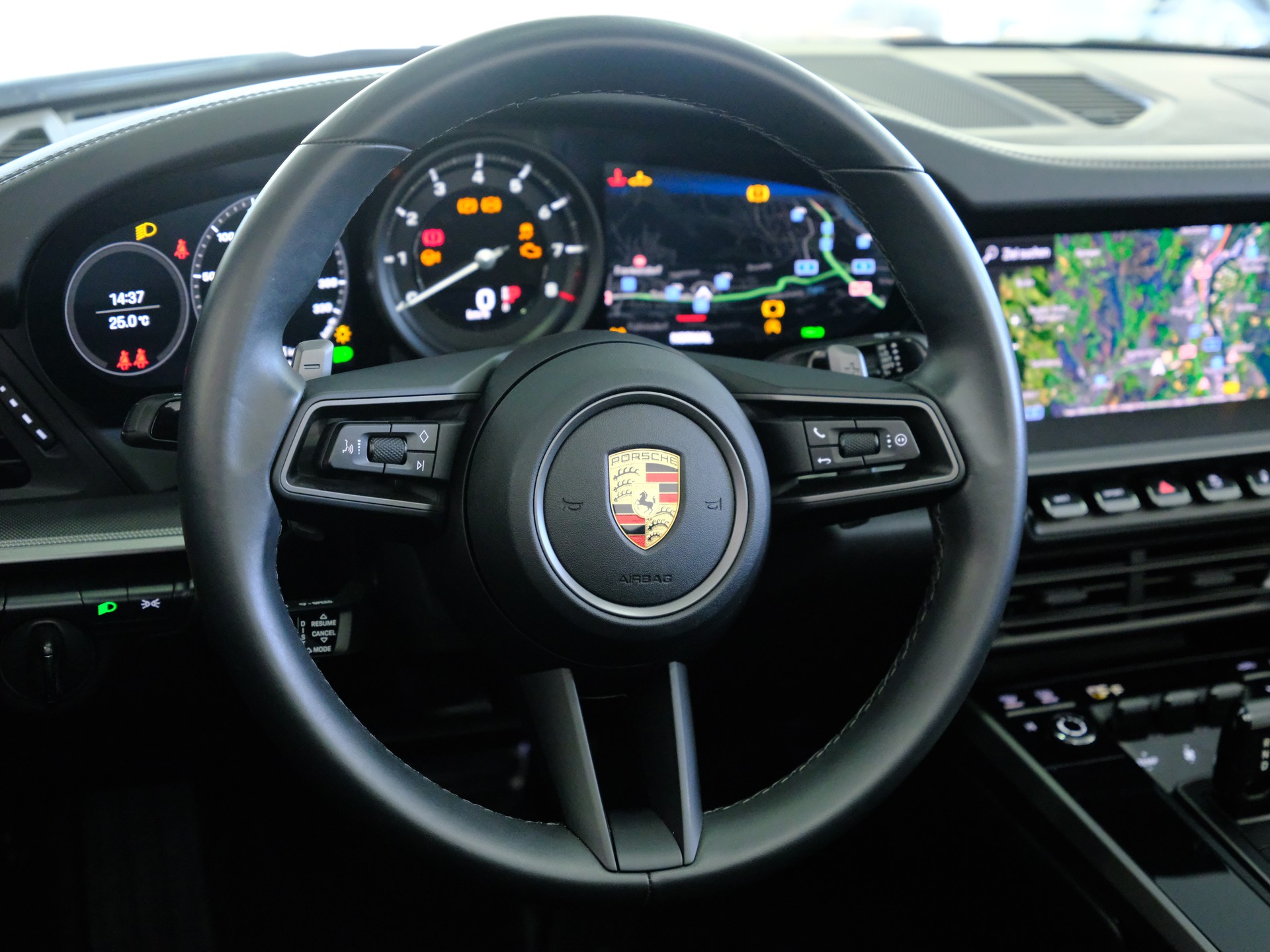 PORSCHE 911 Carrera S Cabriolet PDK *Porsche approved bis 2027* *Bose* *360 Kamera*-image-17