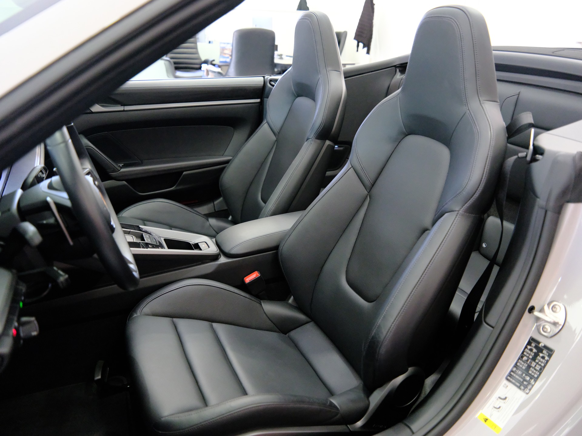 PORSCHE 911 Carrera S Cabriolet PDK *Porsche approved bis 2027* *Bose* *360 Kamera*-image-22