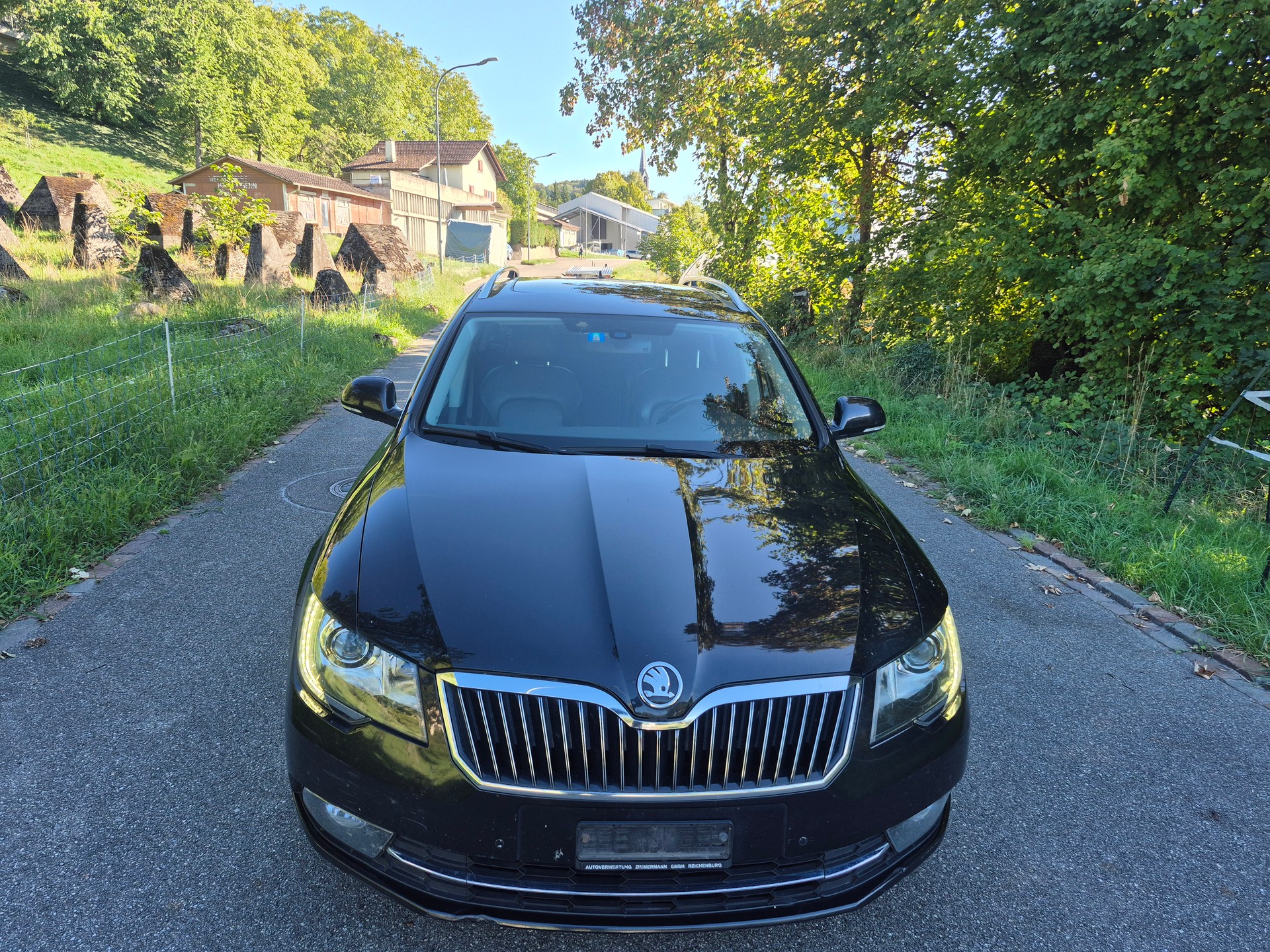 SKODA Superb Combi 2.0 TDi Business DSG 4x4-image-1