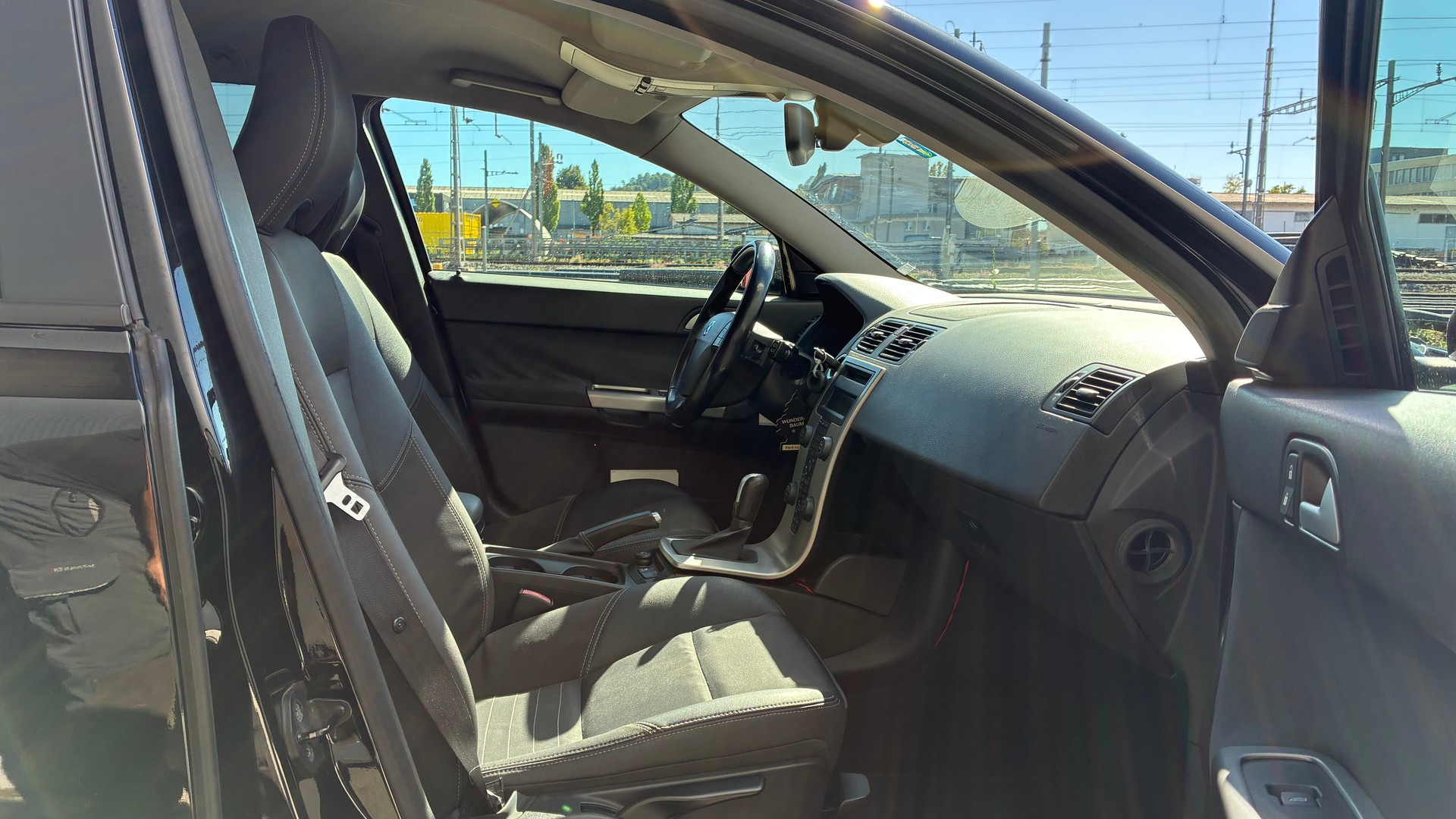 VOLVO V50 T5 Momentum-image-9