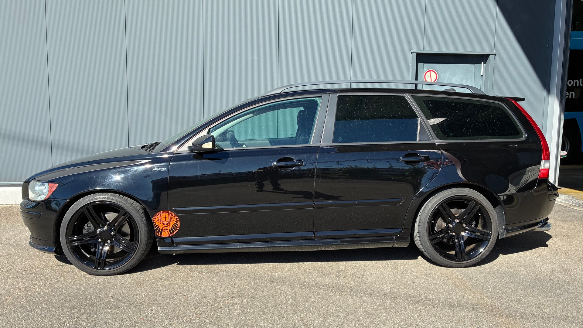 VOLVO V50 T5 Momentum-image-2