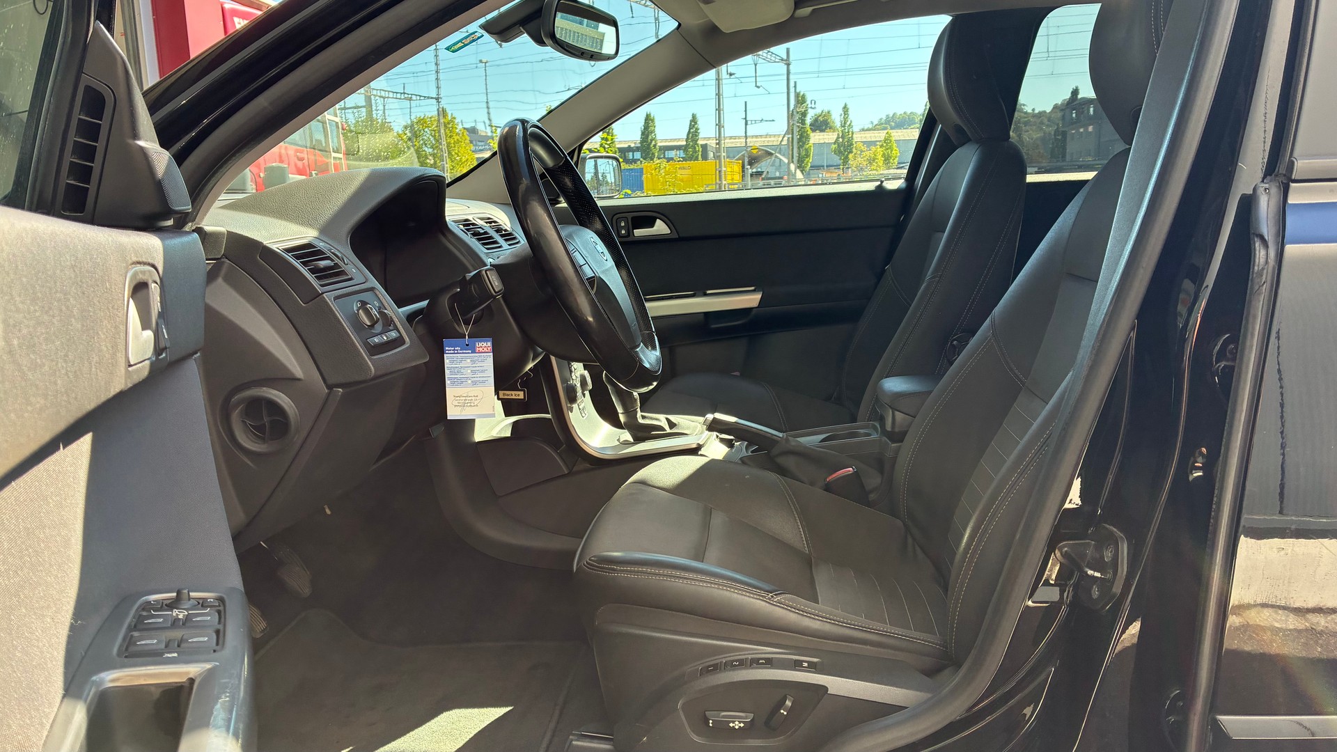 VOLVO V50 T5 Momentum-image-10