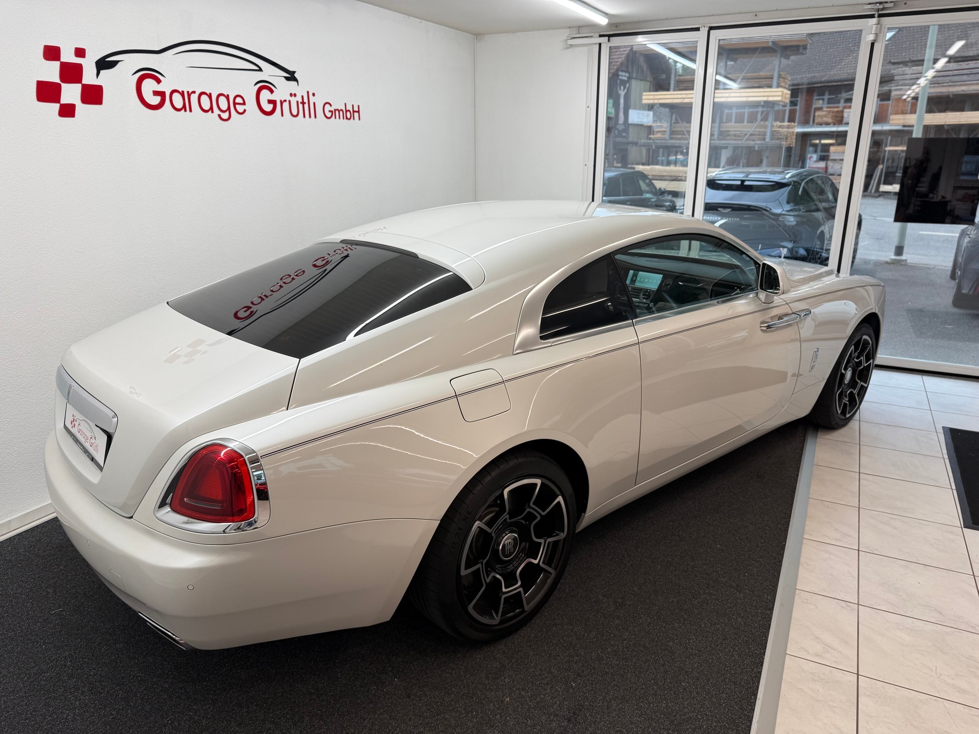 ROLLS-ROYCE Wraith 6.6 V12-image-4