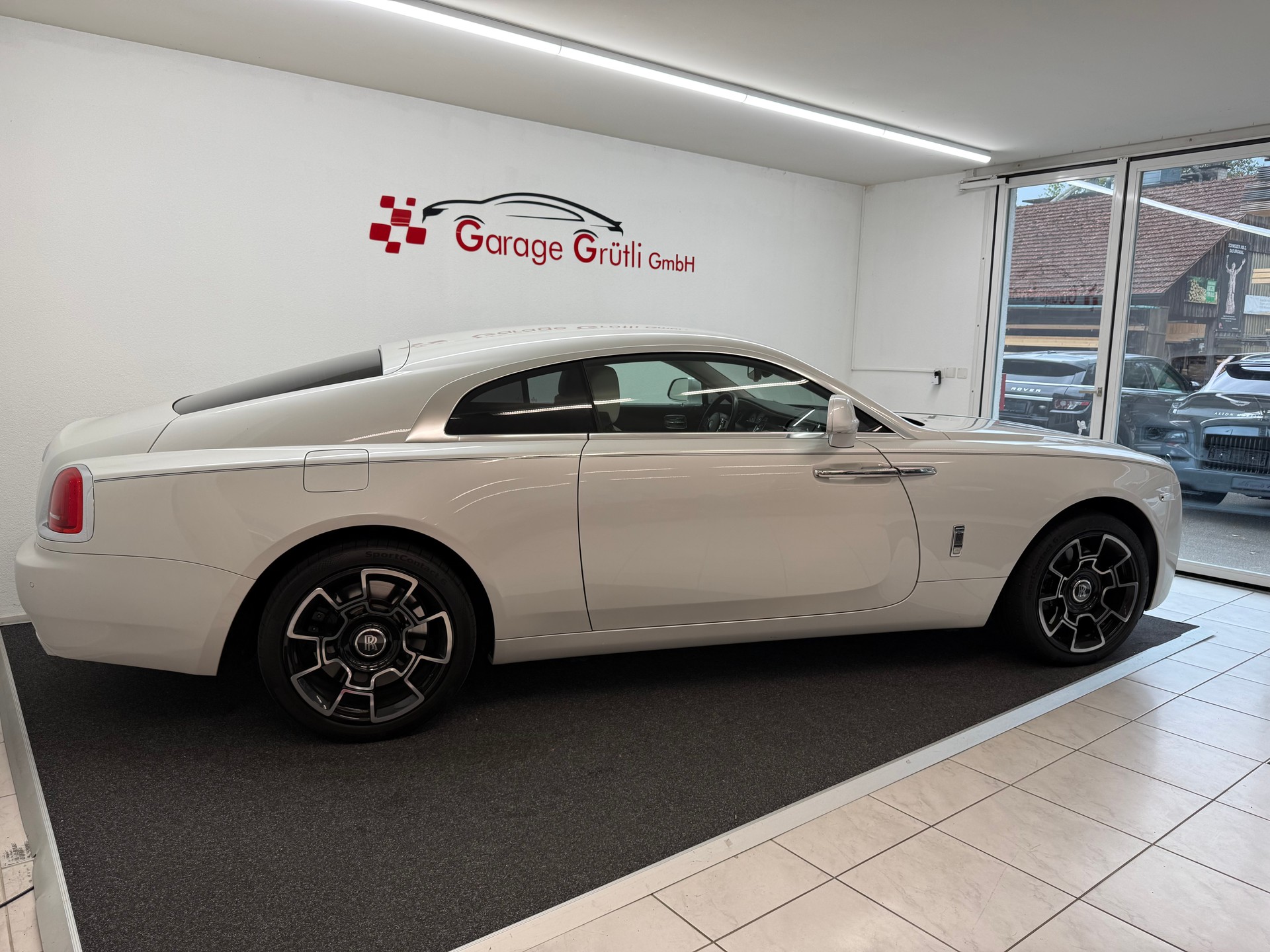 ROLLS-ROYCE Wraith 6.6 V12-image-2