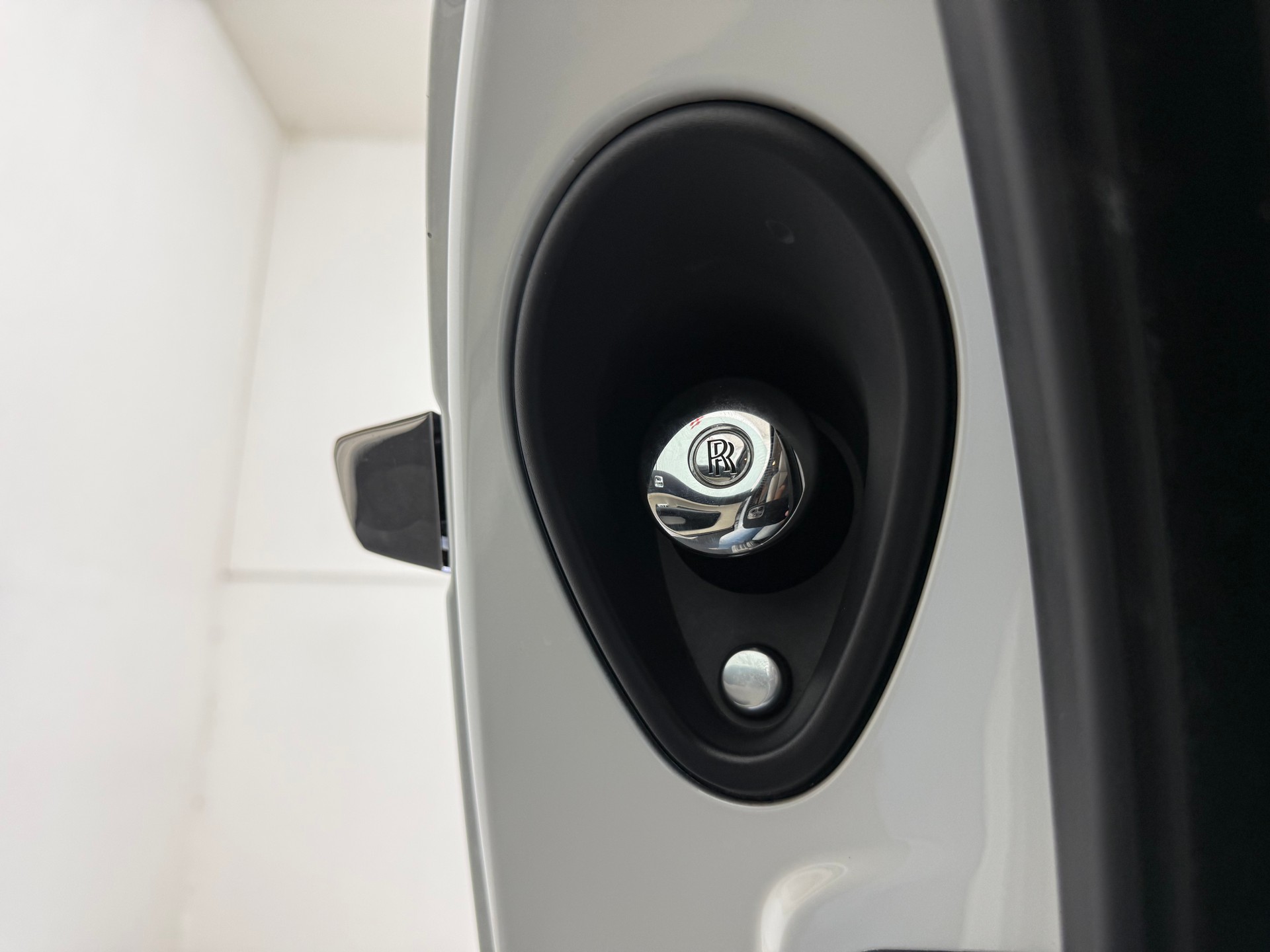 ROLLS-ROYCE Wraith 6.6 V12-image-10