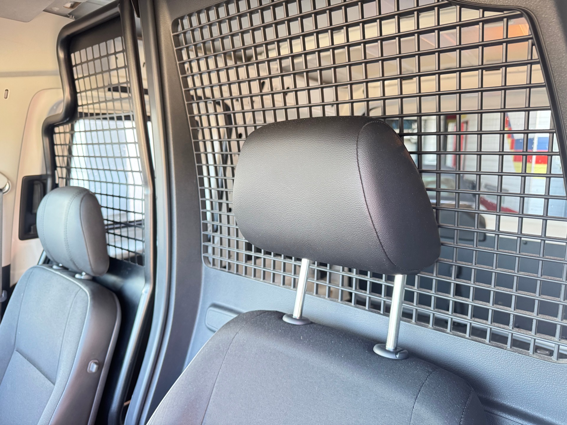 VW CADDY-image-12