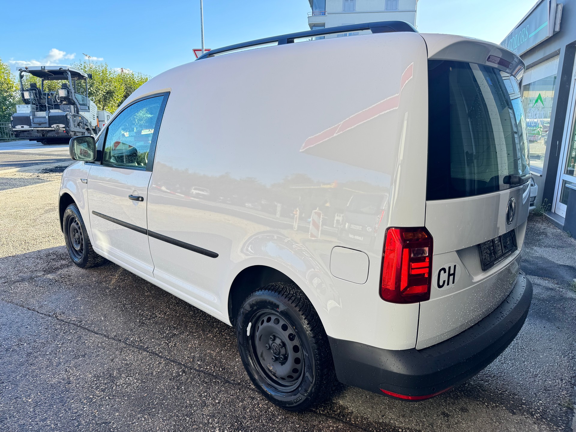 VW CADDY-image-3