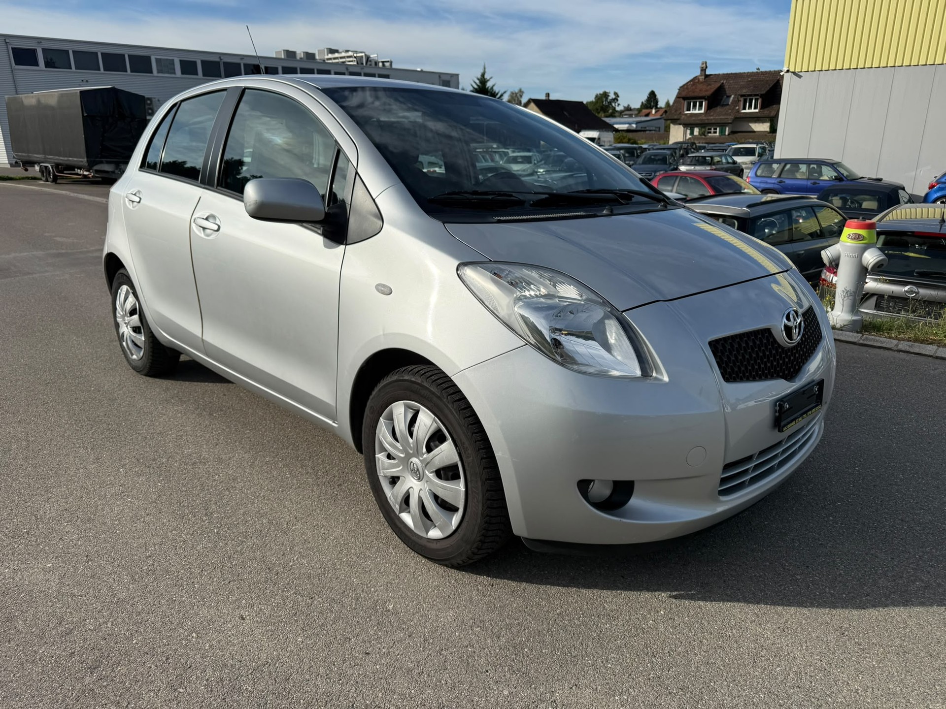 TOYOTA Yaris 1.3 Linea Sol-image-2
