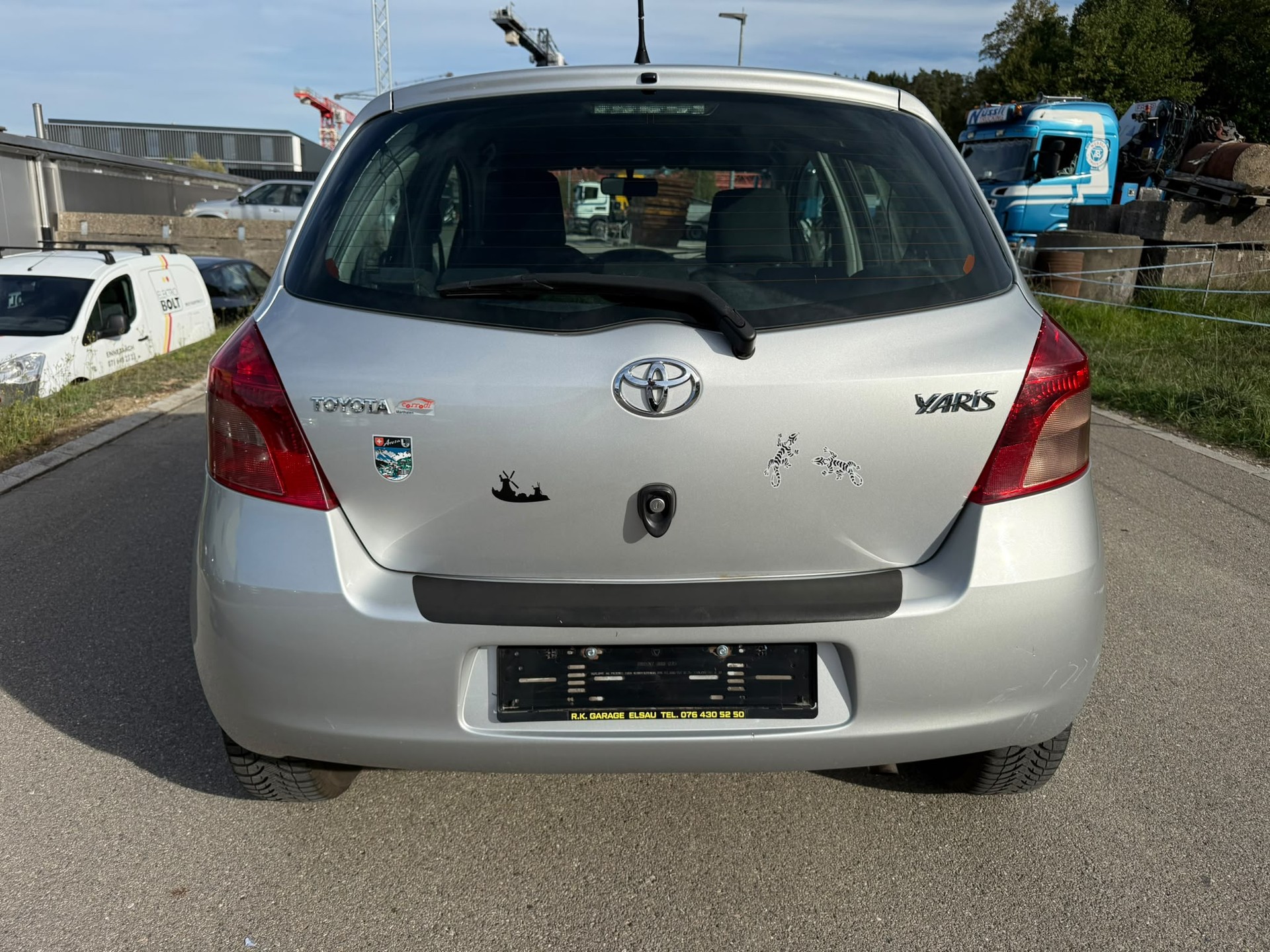 TOYOTA Yaris 1.3 Linea Sol-image-6