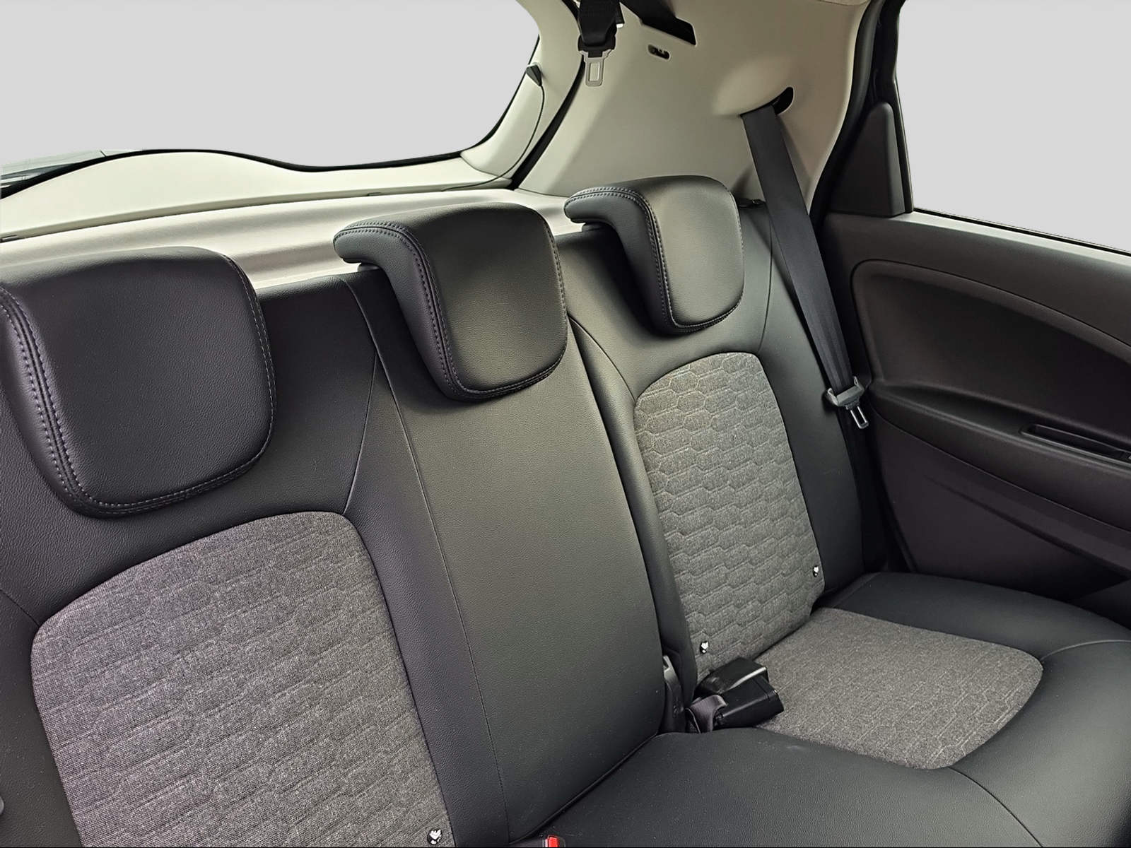 RENAULT Zoe Intens R135 mit Batteriemiete-image-10