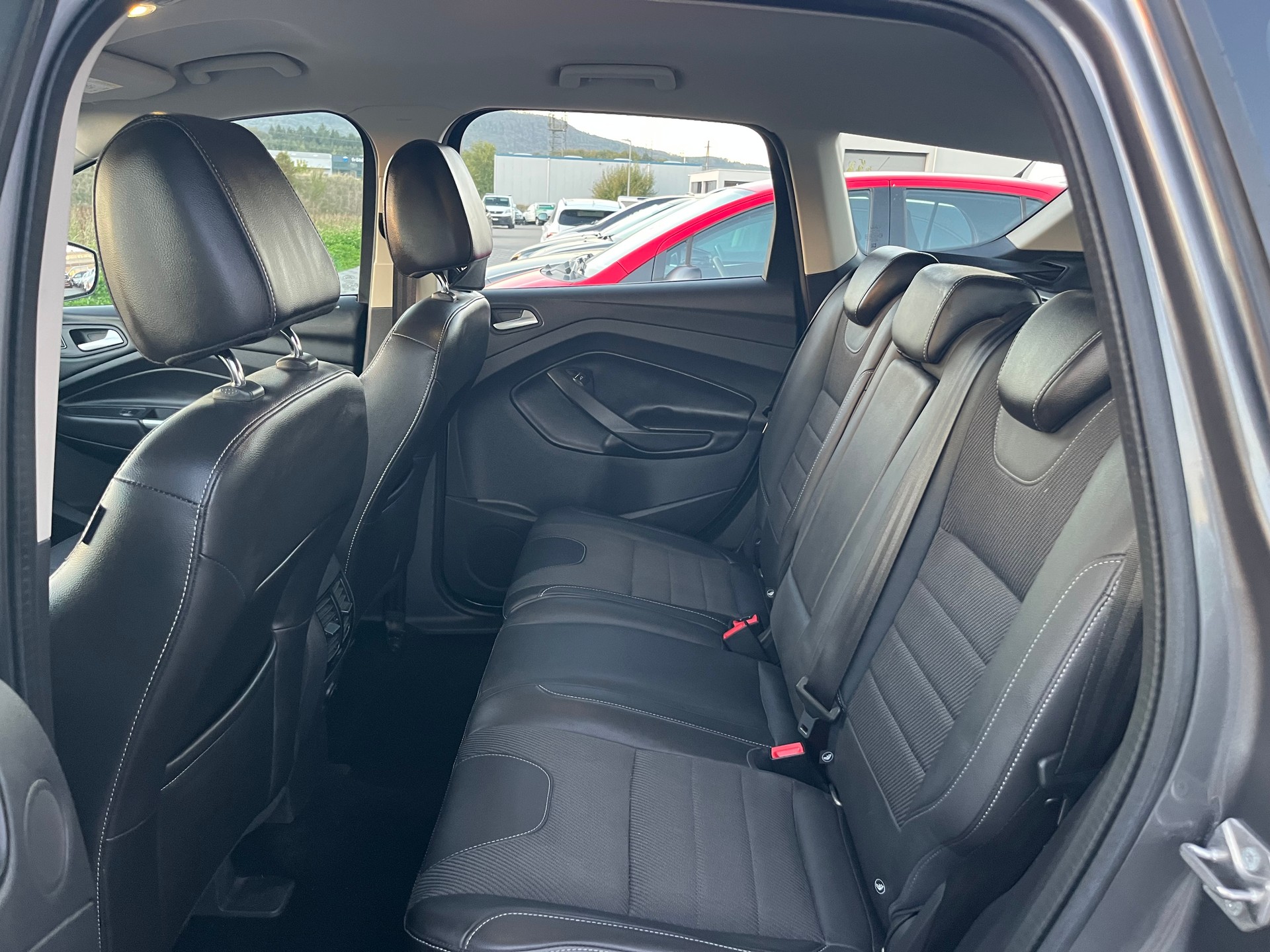 FORD Kuga 1.6 SCTi Titanium S 4WD Automatic-image-11