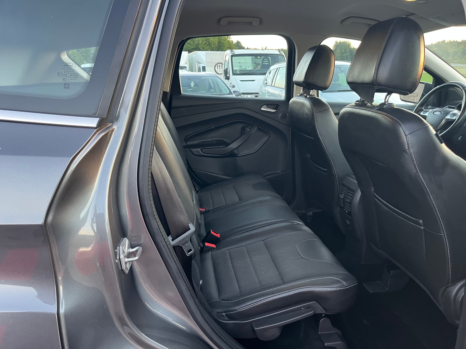 FORD Kuga 1.6 SCTi Titanium S 4WD Automatic-image-8