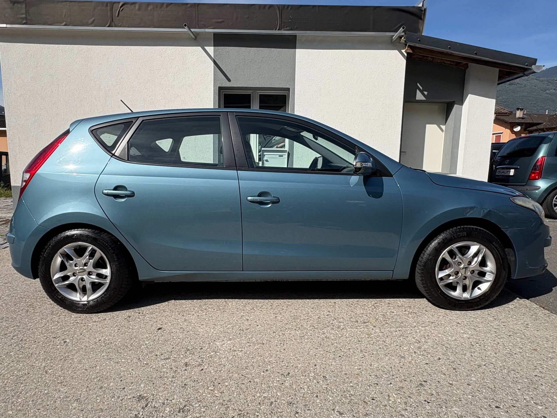 HYUNDAI i30 1.6 Style-image-5