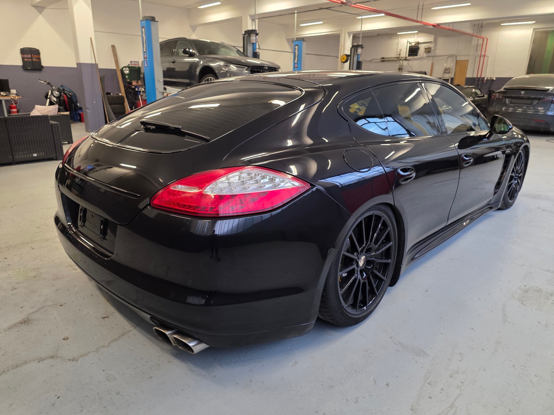 PORSCHE Panamera Turbo S 4.8 PDK-image-5