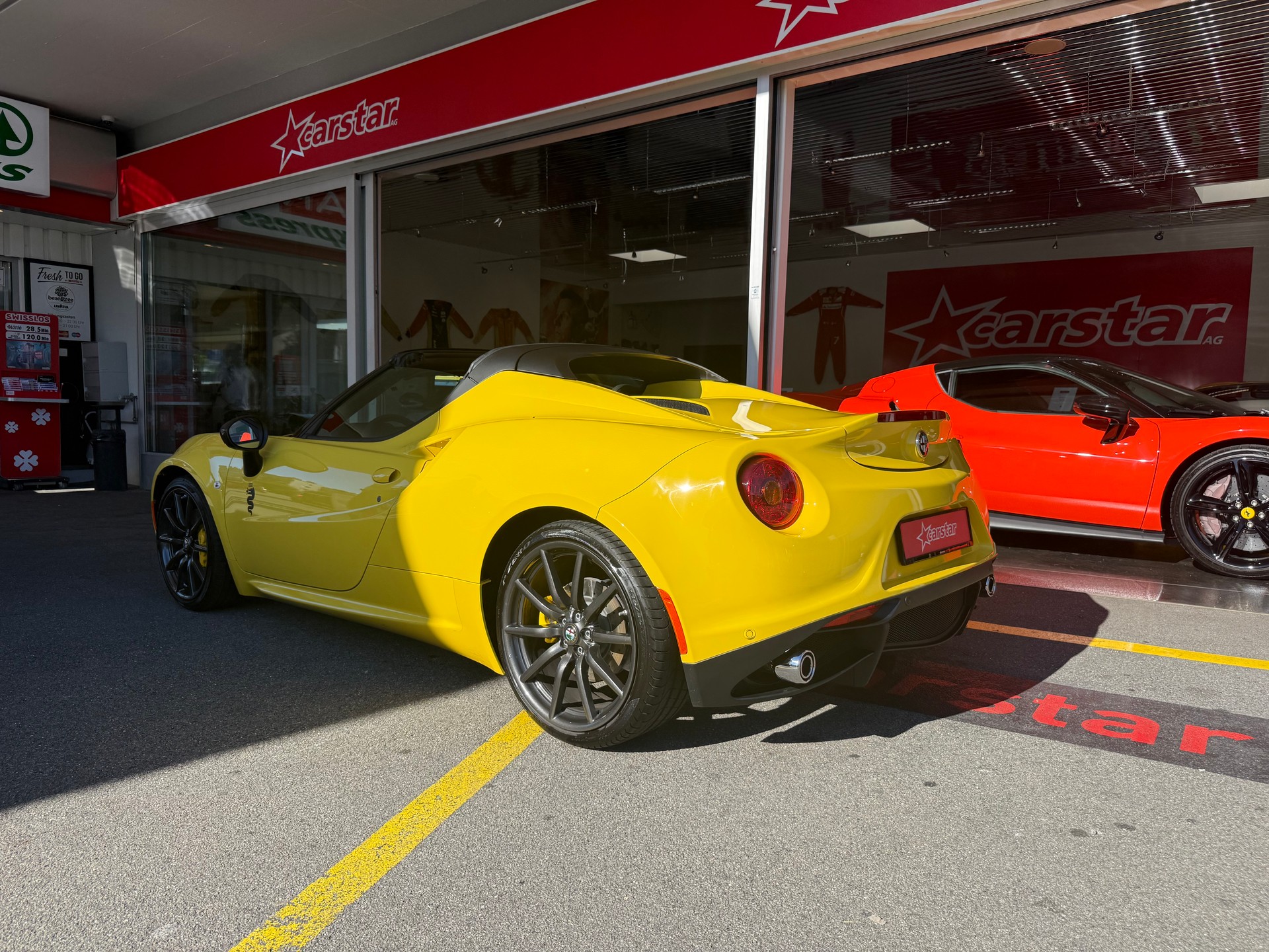 ALFA ROMEO 4C Spider 1750 TBi TCT-image-3